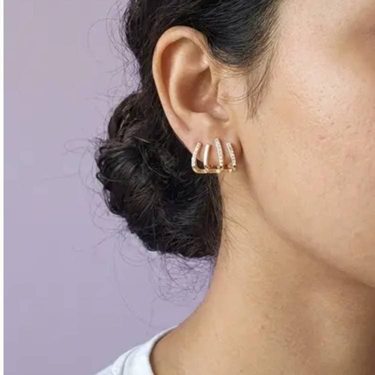 Elongated Caged Bar Studs With Crystals
