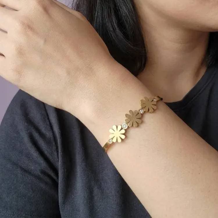 Frosted Daisy Flat Band Cuff Bracelet