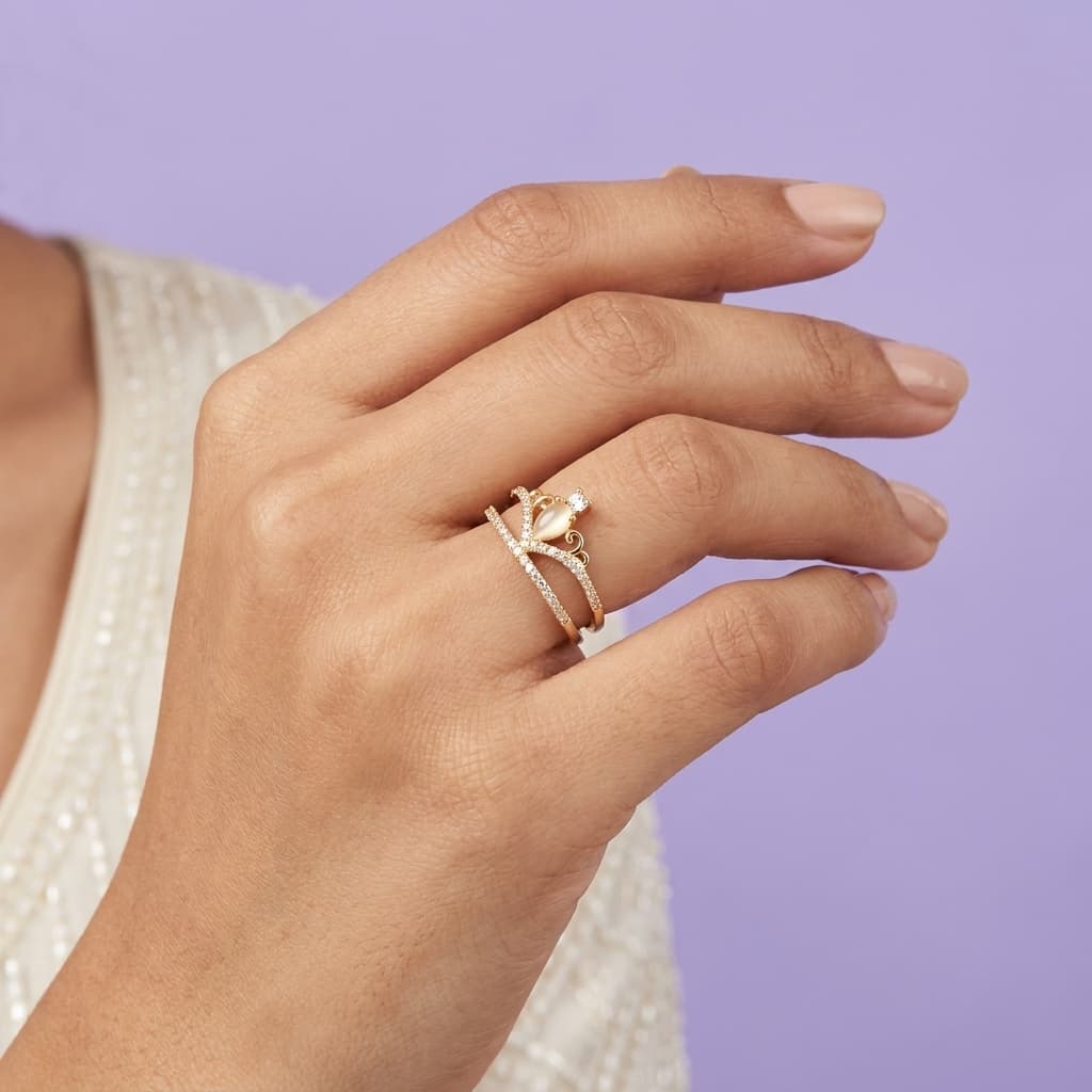Cabochon Crown Ring