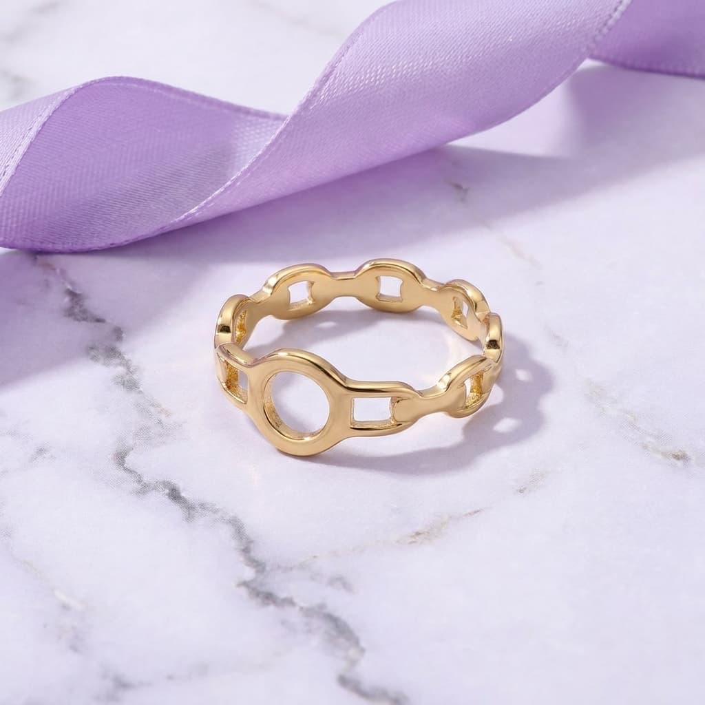 Oval Link Ring