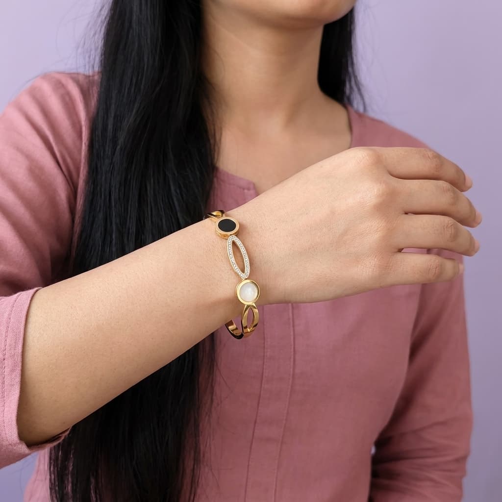 Black And White Inlay Oval Cuff